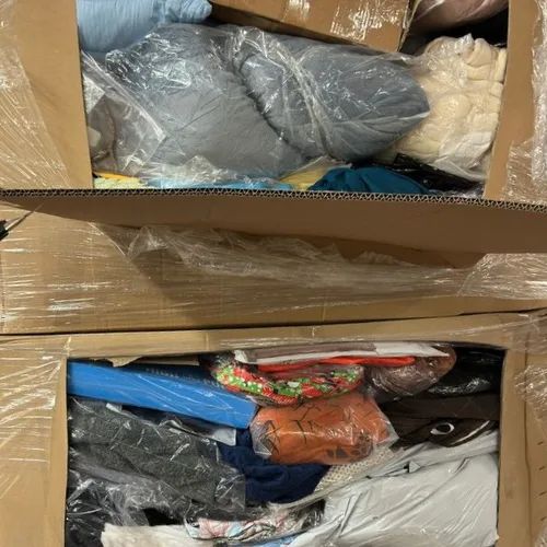 Mix Pallets of Clothes and Textile