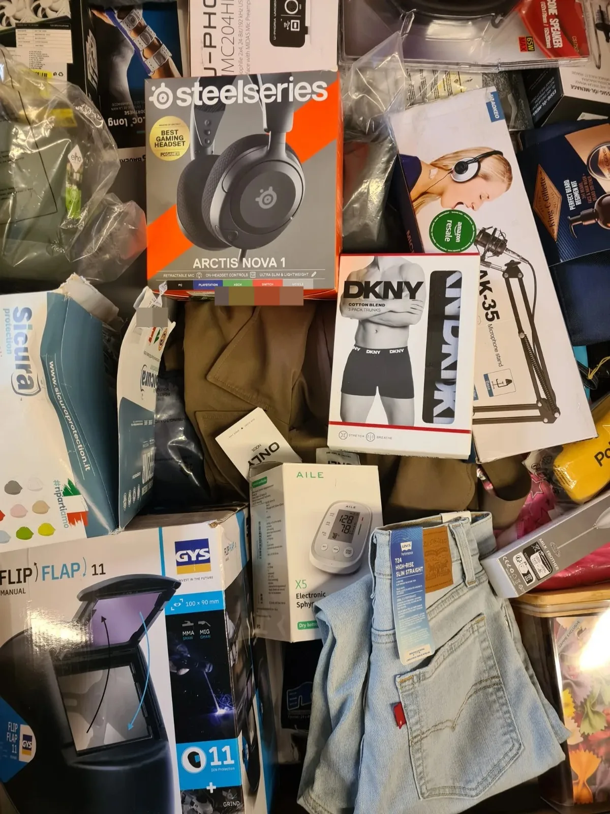 Original Amazon mix pallet thumbnail
